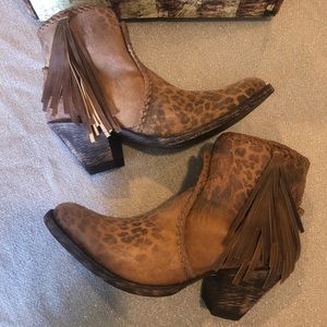 Old Gringo -Leopard booties